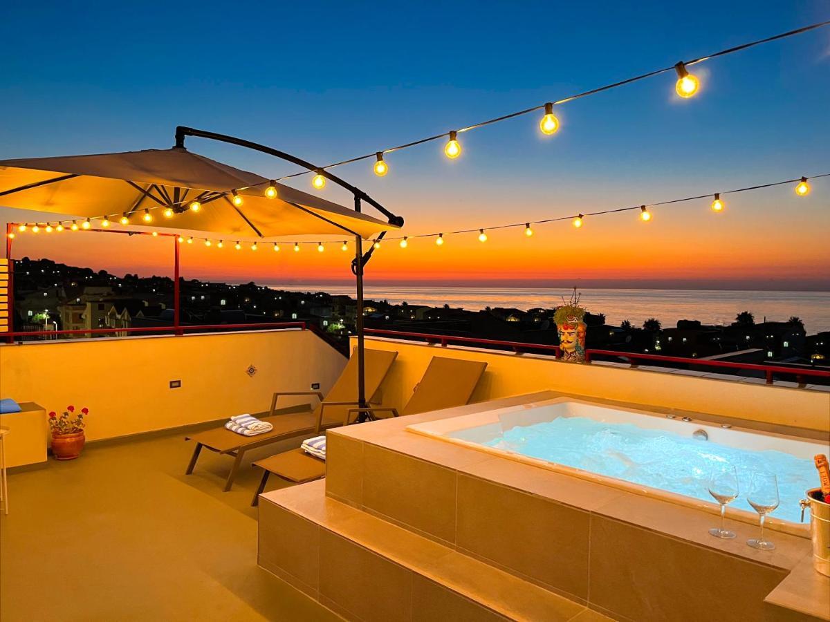 Duca D'Aosta Terrace, Skypool & Sauna Acquedolci Eksteriør bilde